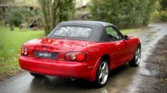 Mazda mx-5 NBFL 2002 rouge coté capote