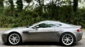 Aston Martin V8 Vantage 2006 coté gauche portrait