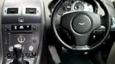 Aston Martin V8 Vantage 2006 volant siège_resultat