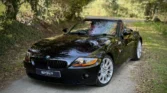 BMW Z4 E85 noire coté face