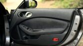 Nissan 370z grise porte
